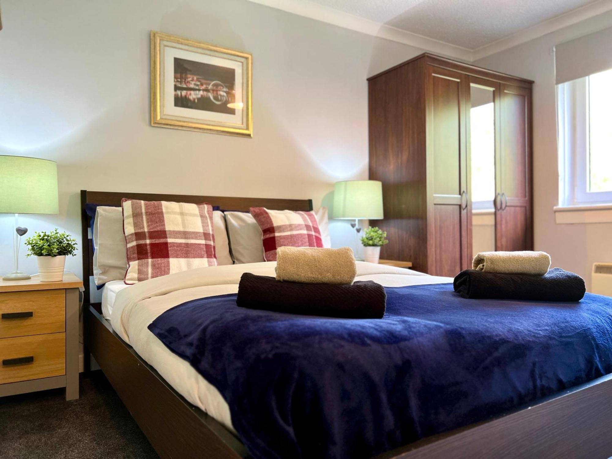 Spacious 2 Bed-Flat In Glasgow City - Free Parking Kültér fotó