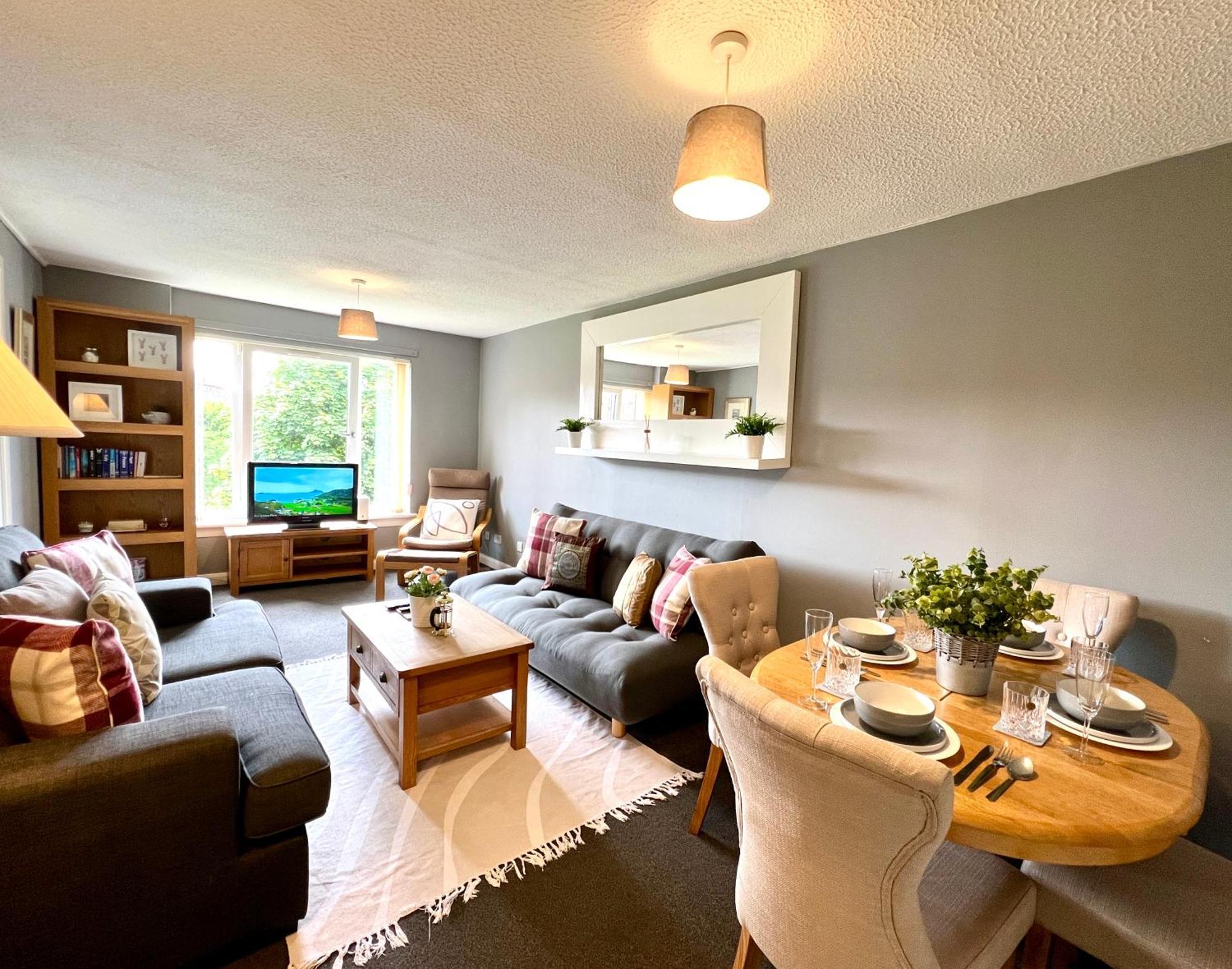 Spacious 2 Bed-Flat In Glasgow City - Free Parking Kültér fotó