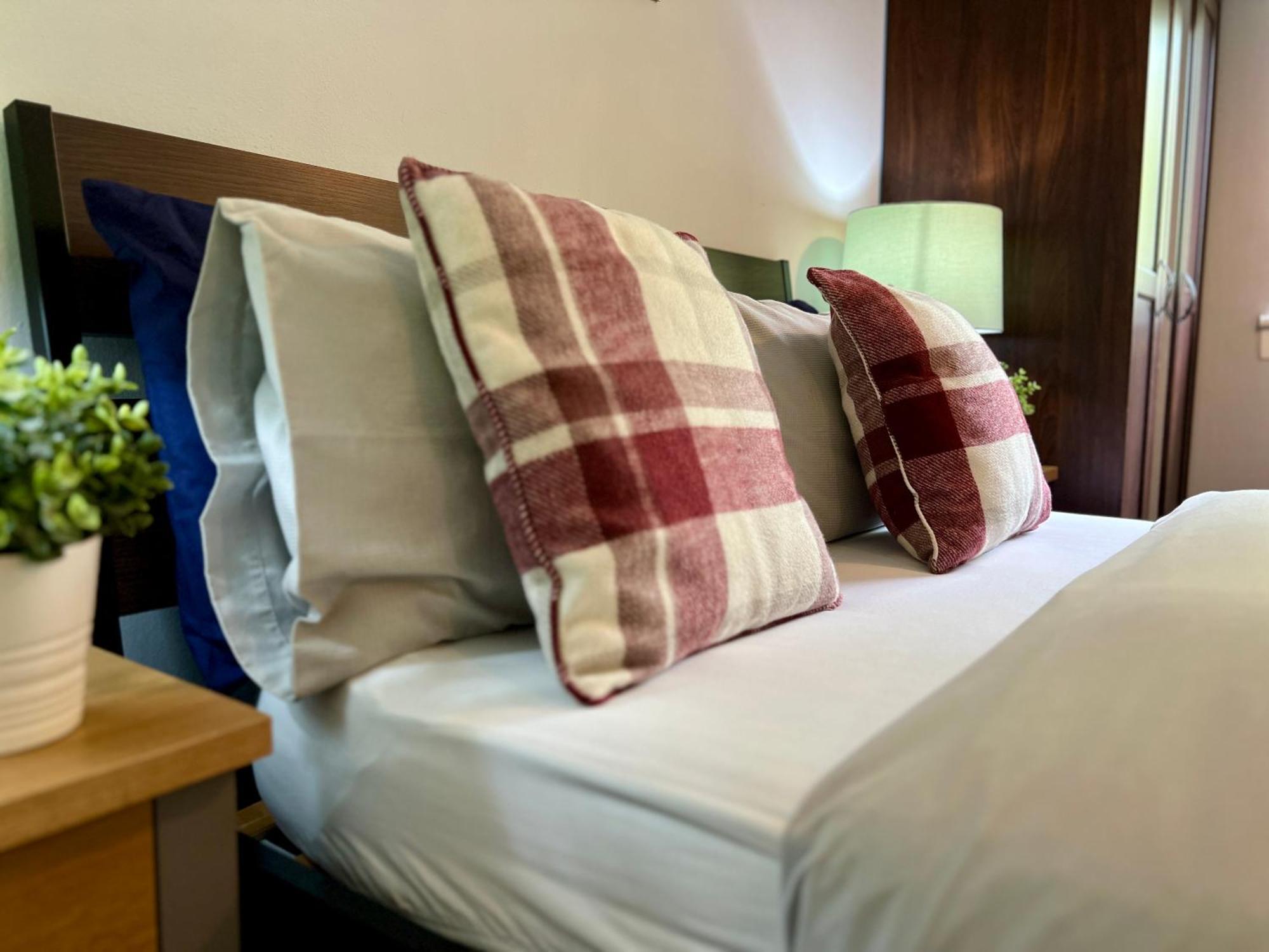 Spacious 2 Bed-Flat In Glasgow City - Free Parking Kültér fotó