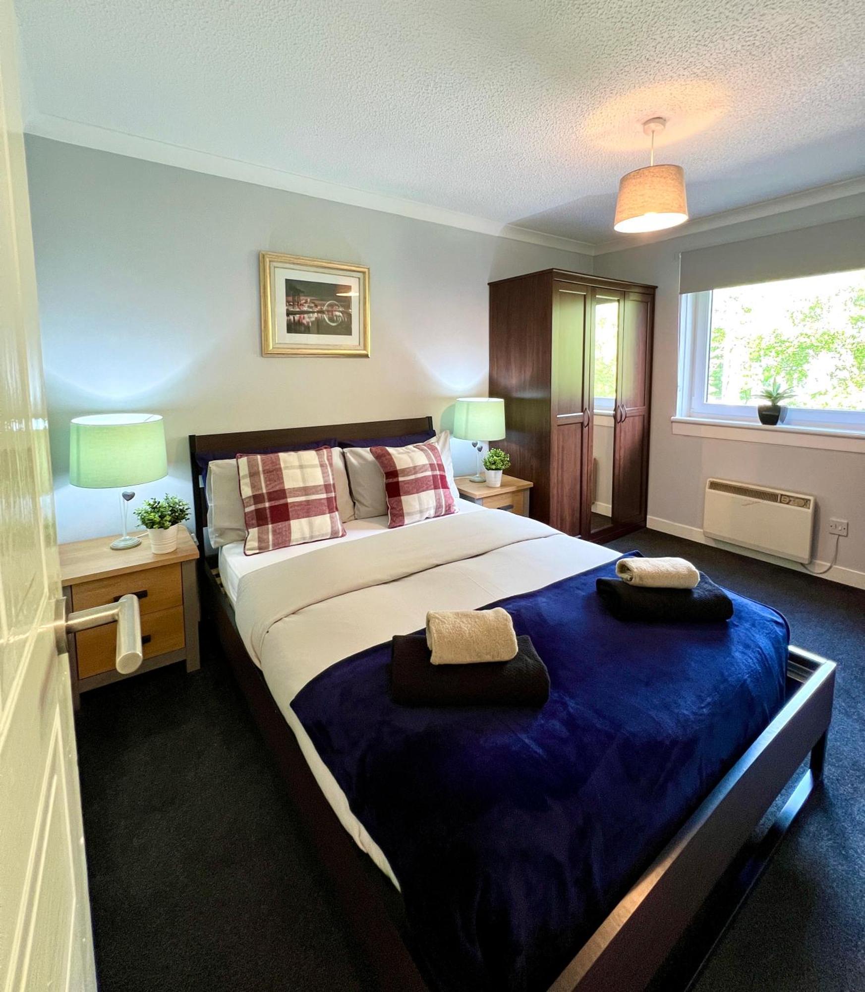 Spacious 2 Bed-Flat In Glasgow City - Free Parking Kültér fotó